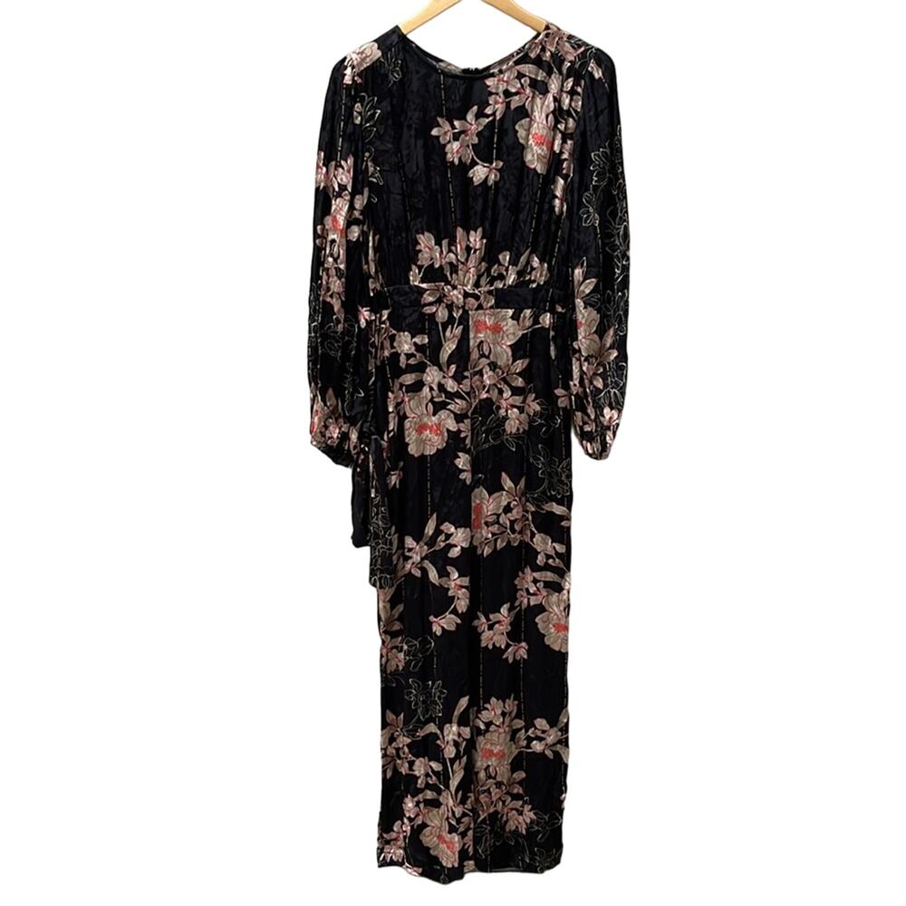 Harlyn Audria Black Floral Jacquard
Jumpsuit size S